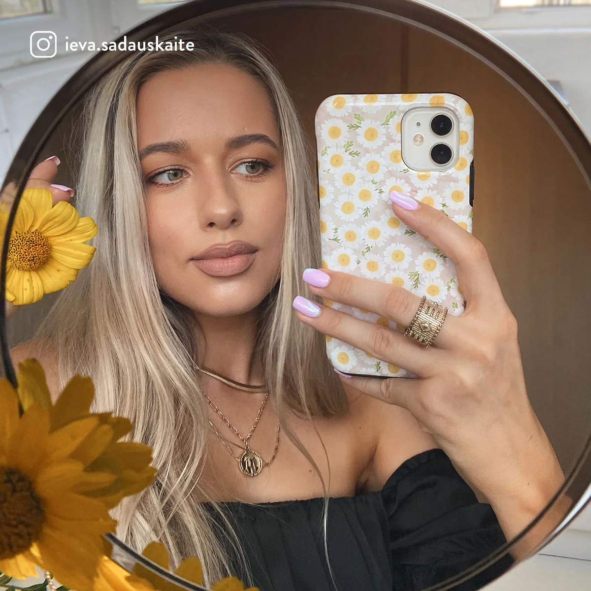 Pure Bliss - Daisy Samsung Galaxy S26 Case - Image 73